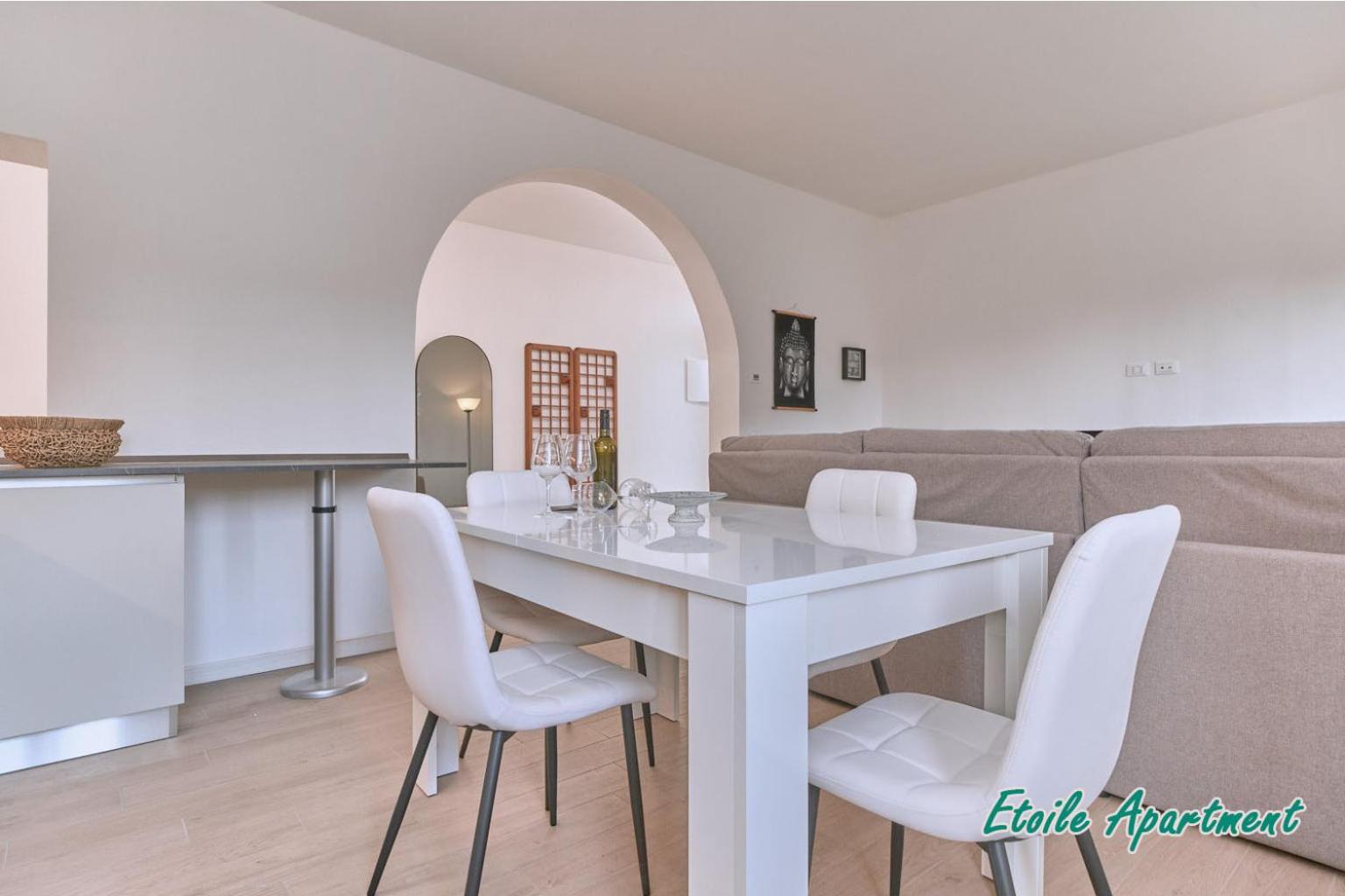 Casa Monique Apartments デセンツァーノ・デル・ガルダ エクステリア 写真