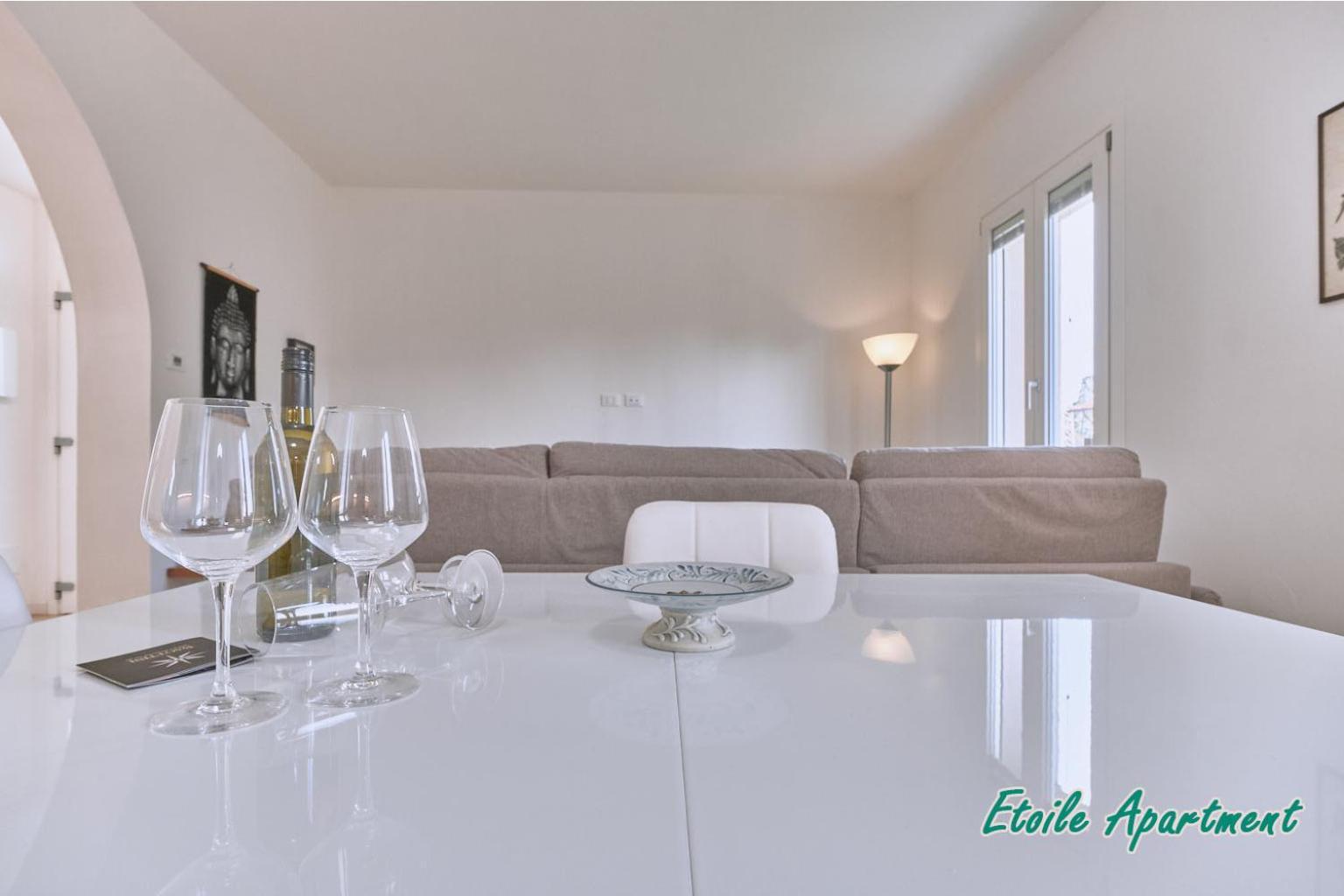Casa Monique Apartments デセンツァーノ・デル・ガルダ エクステリア 写真