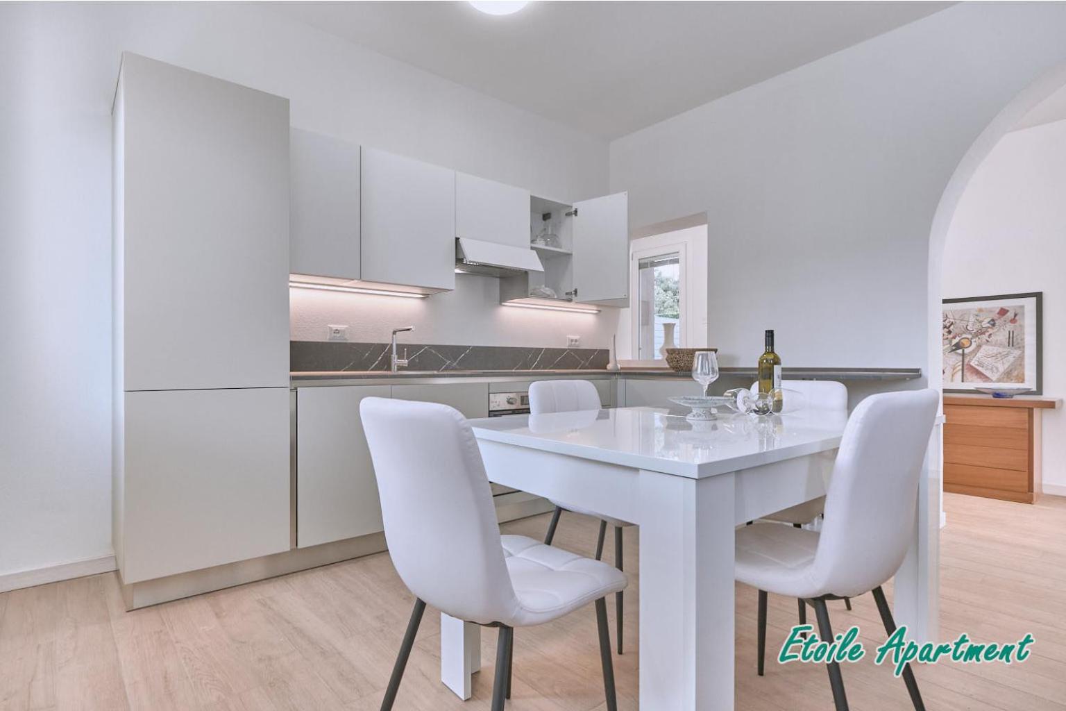 Casa Monique Apartments デセンツァーノ・デル・ガルダ エクステリア 写真